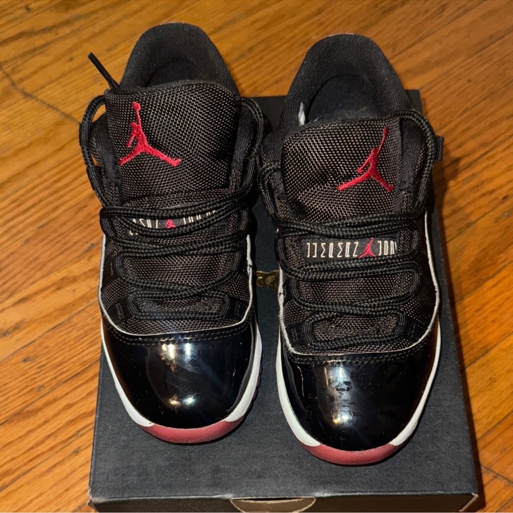 Jordan Kids Black and Red Sneakers